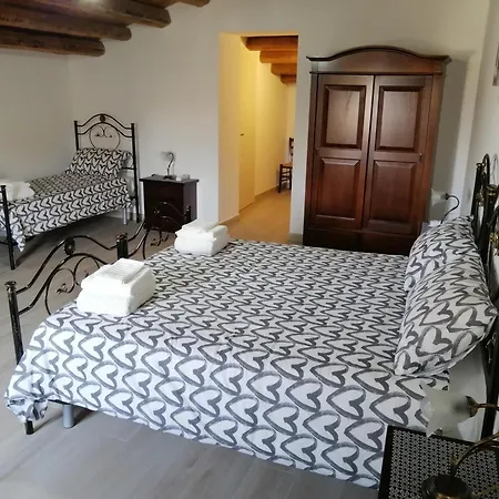 Bed & Breakfast Polizzi House *