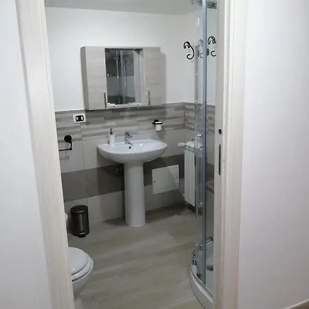 Polizzi House Couette-café Petralia Sottana