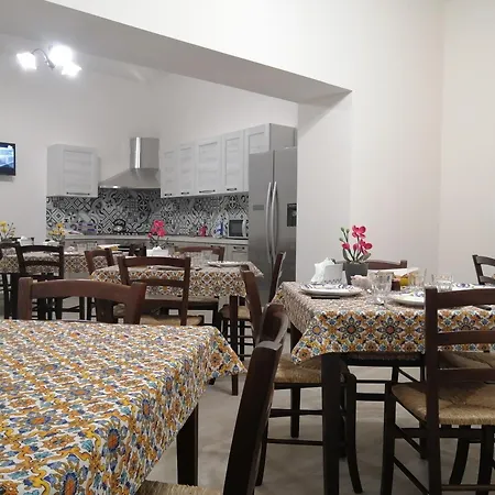 Polizzi House Petralia Sottana